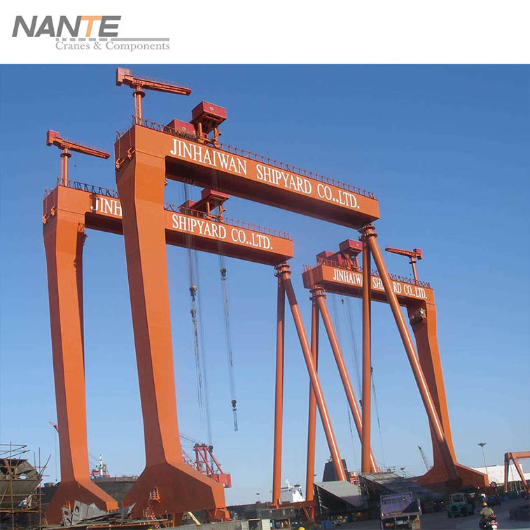 Double girder gantry cranes are suitable for large warehouses, harbor terminals and other places that need to carry large-weight goods.