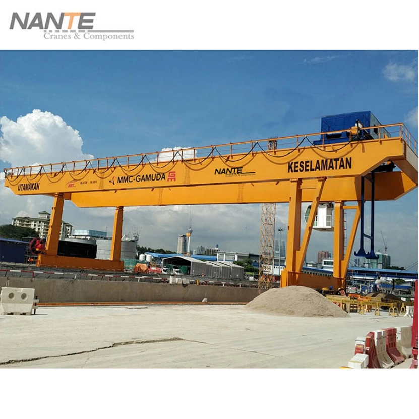 Heavy Duty crane