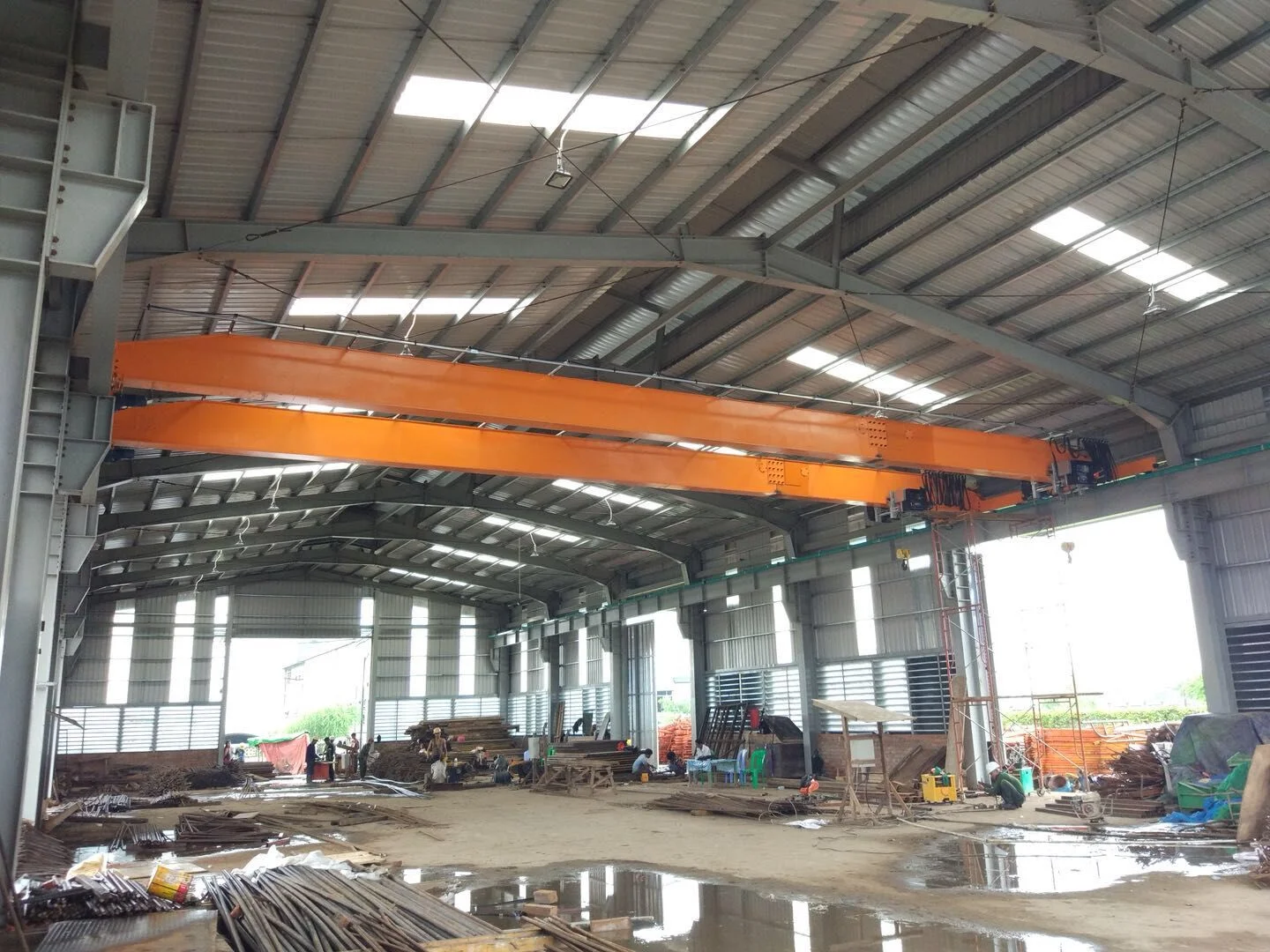 Double-girder overhead crane